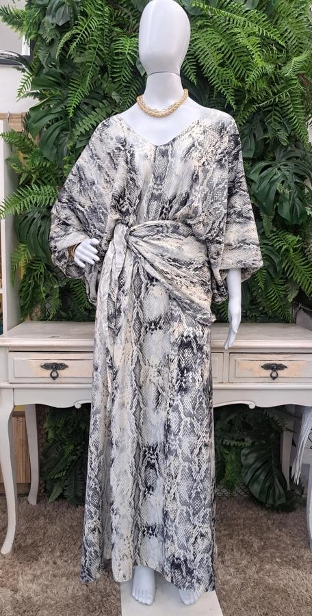 Vestido manga morcego By Salomé