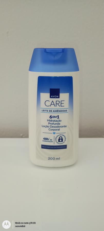 Loção desodorante corporal hidratante.