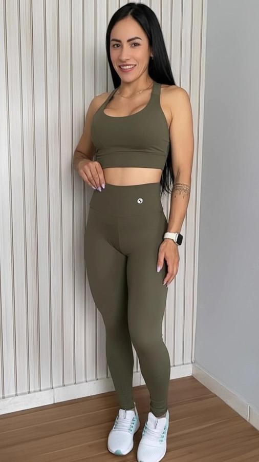 Conjunto de calça empina bumbum