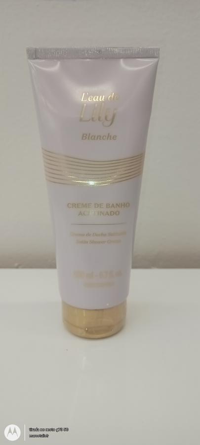 Leau de Lily Blanche Creme de banho acetinado