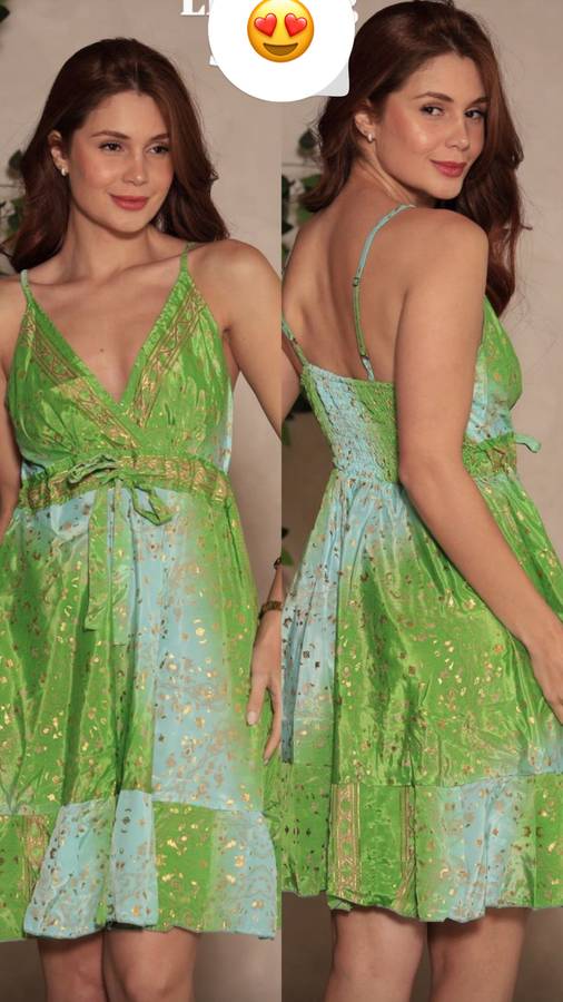 Vestido curto em seda costas lastex