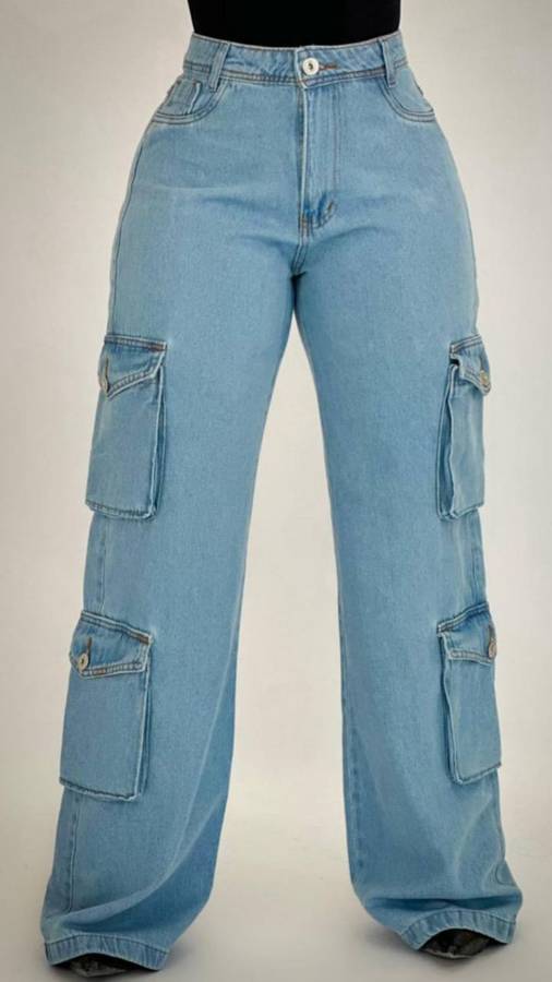 Calça cargo 4 bolsos na lateral