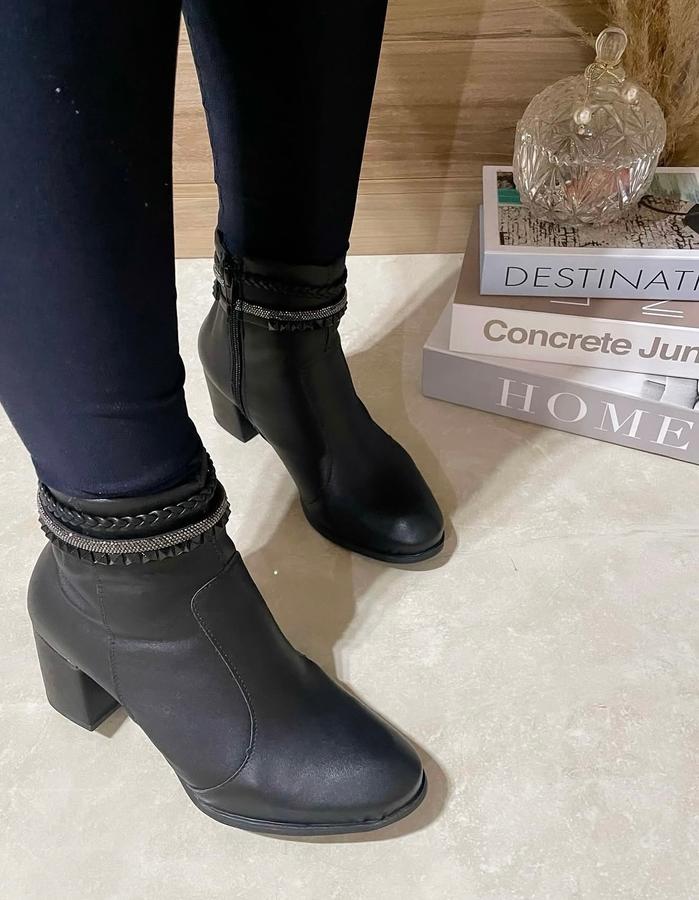 Bota cano curto