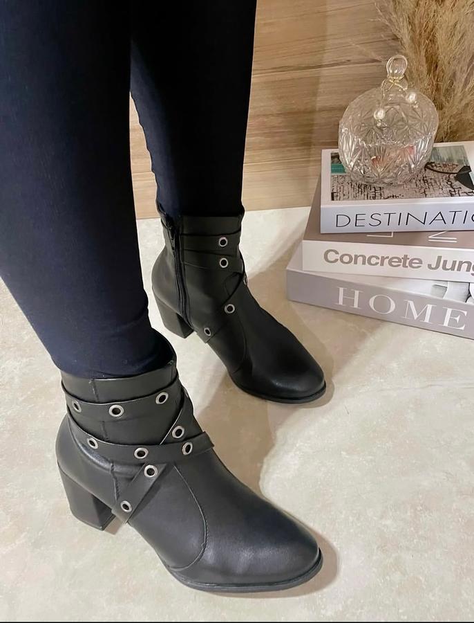 Bota cano curto