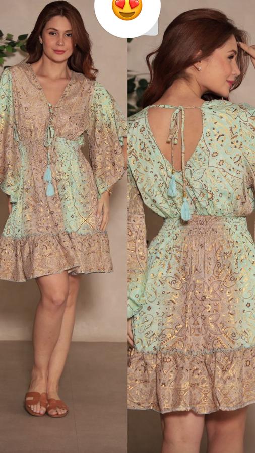 Vestido seda curto com manga