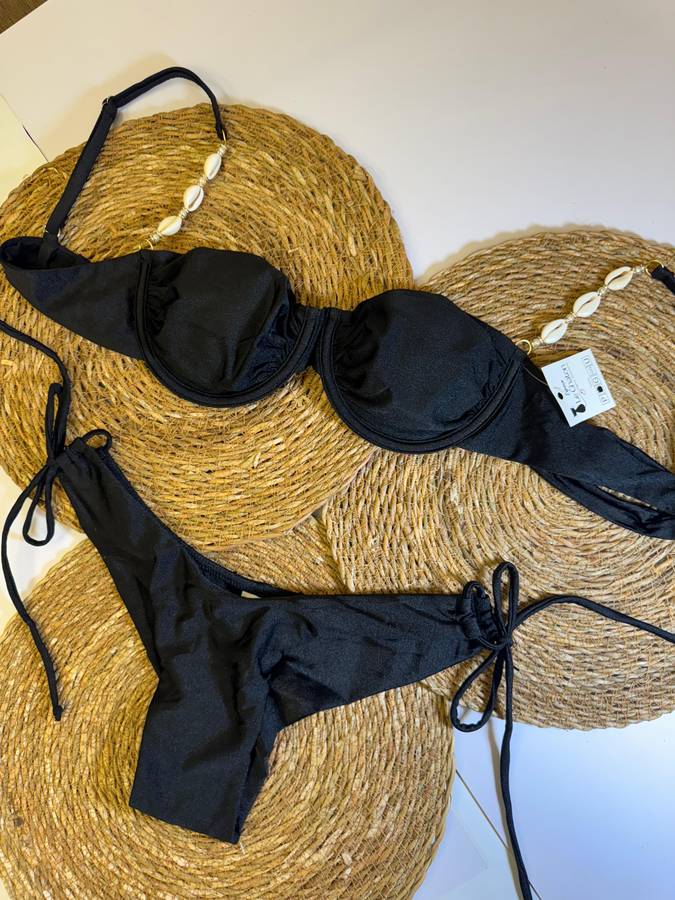 Biquíni meia taça búzios