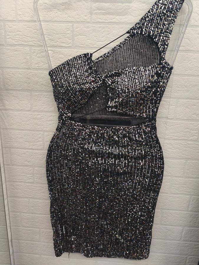 Vestidos ou conjuntos de Paetê